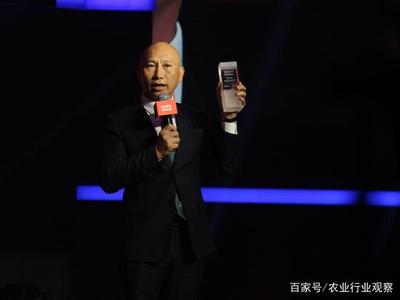 20岁白手起家做鸭子卤味,每年赚7个亿,杜绝加盟只开直营店!